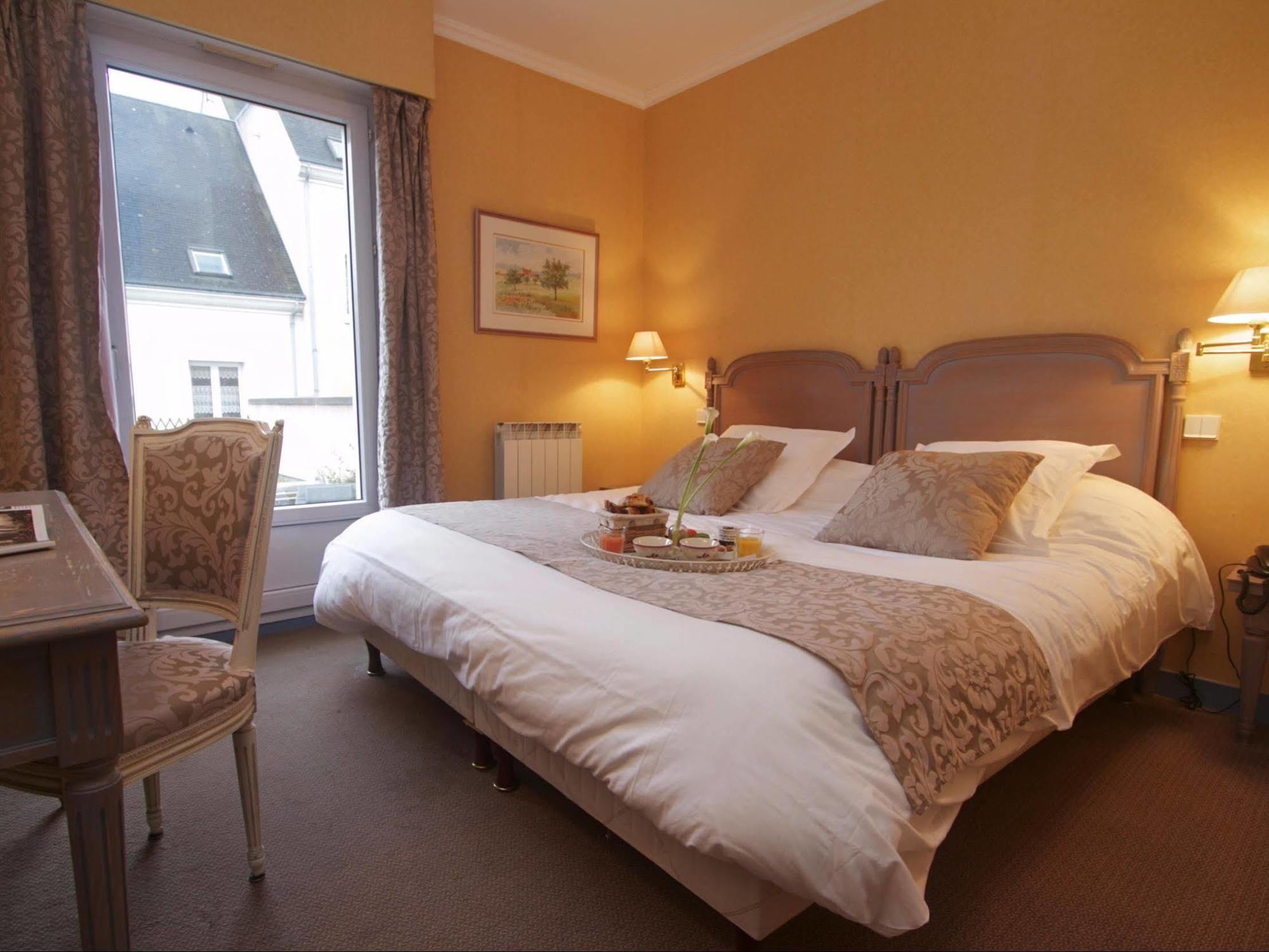 Hotel Sully Nogent-le-Rotrou Eksteriør bilde